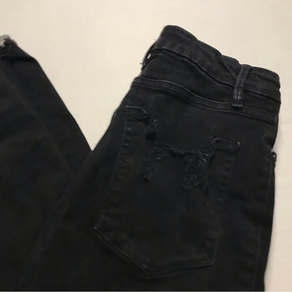 Good American Good Waist Crop Raw Step Hem Black Jean Size 6/28 - Picture 2 of 10